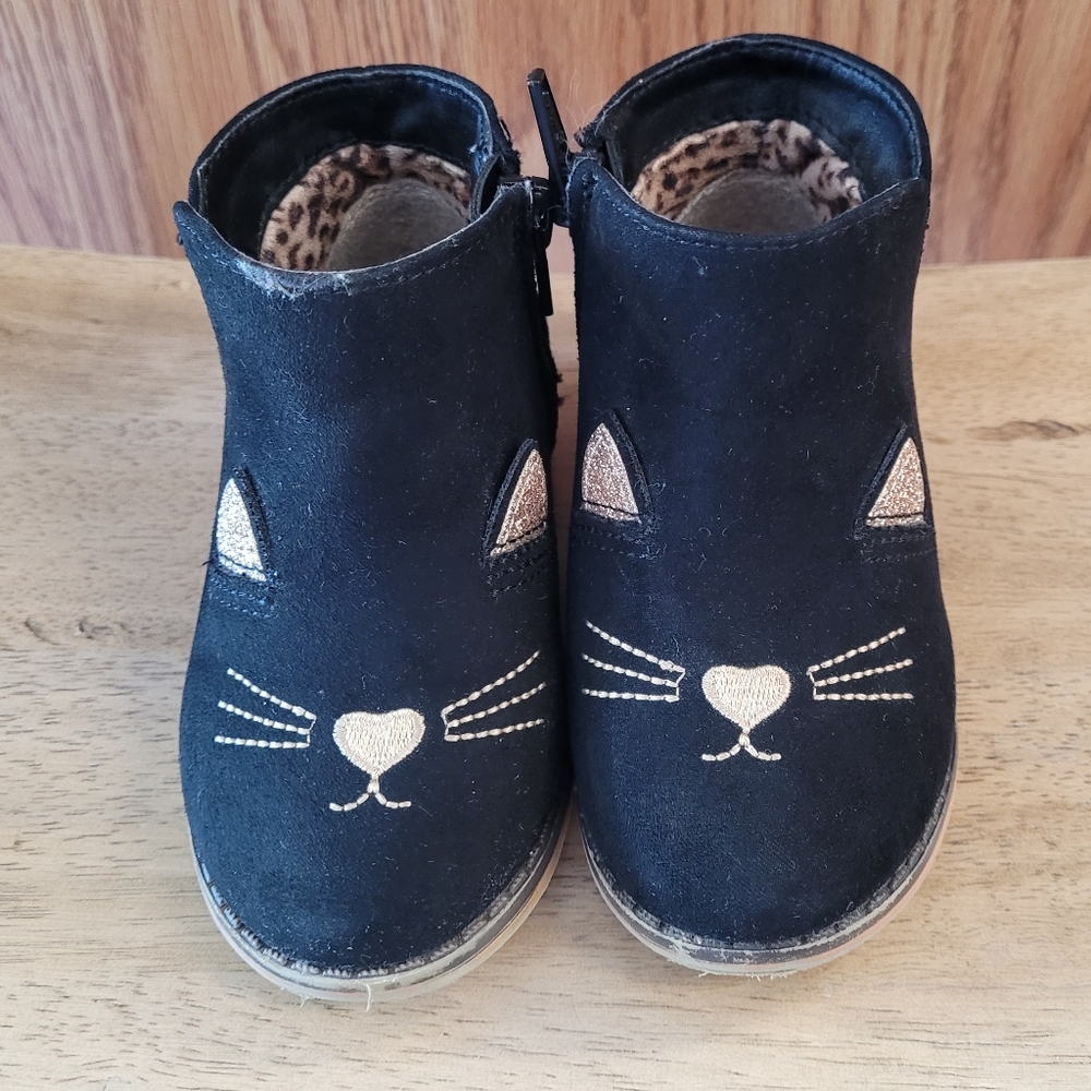 Size 6 Cat & Jack Toddler Girl Boots